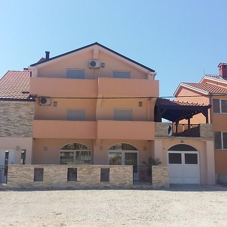 Apartments Ema Ivanica Exterior foto